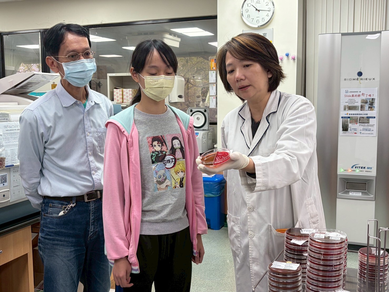 115.1.26115「未來醫學探險家」親子冬令營-探索醫檢職場秘境